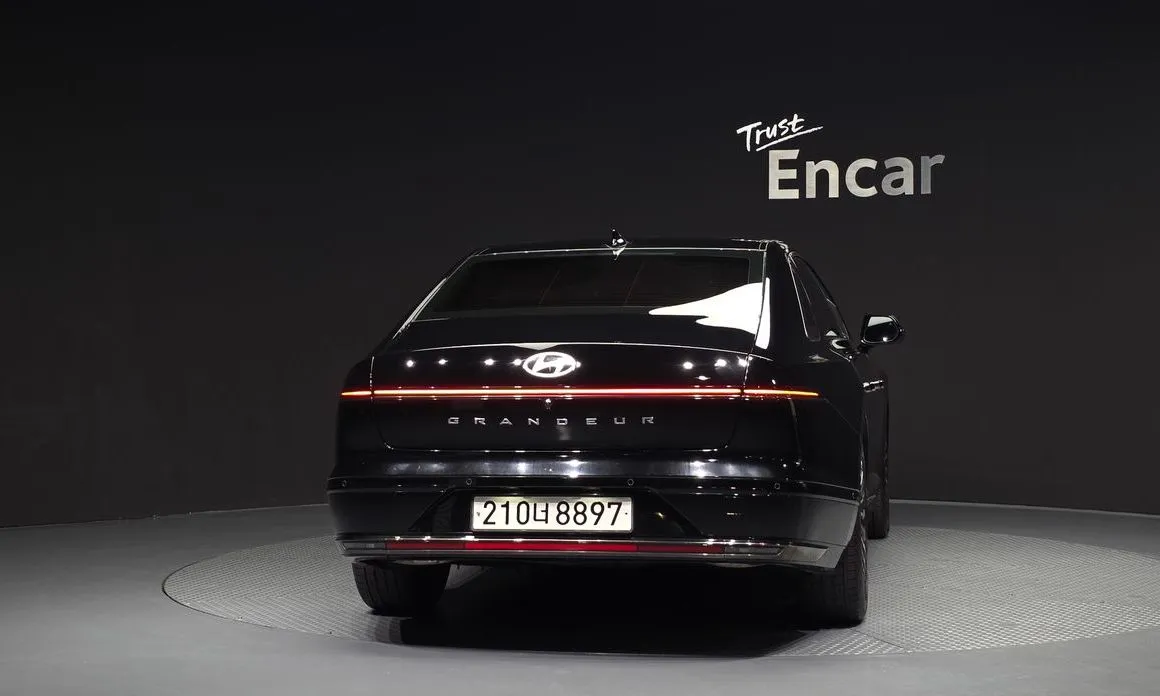 Hyundai Grandeur 2023 из KR, фото 2