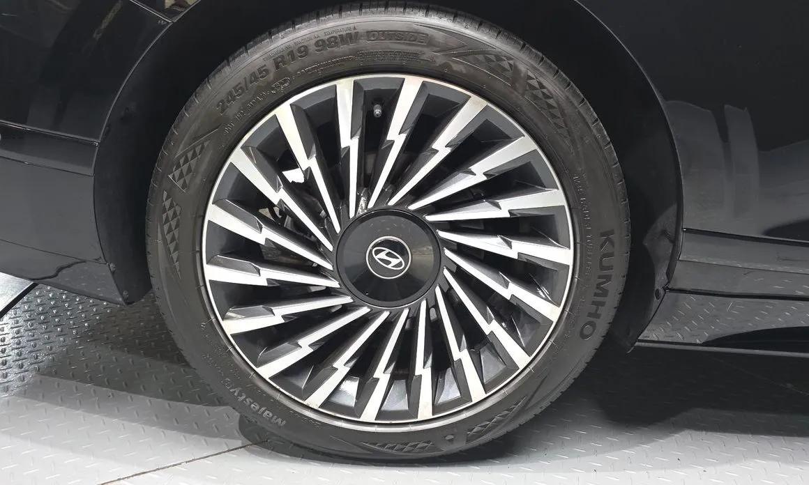 Hyundai Grandeur 2023 из KR, фото 9