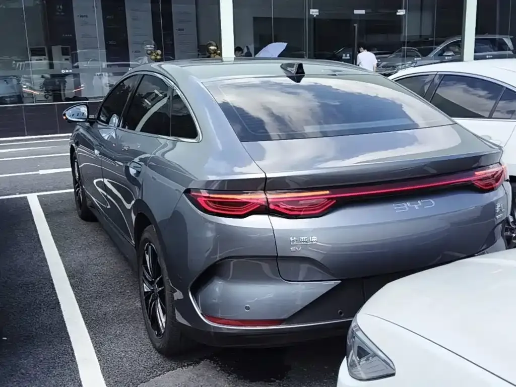 BYD Qin L — фото 3