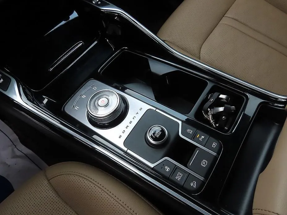 Kia Sorento — фото 3