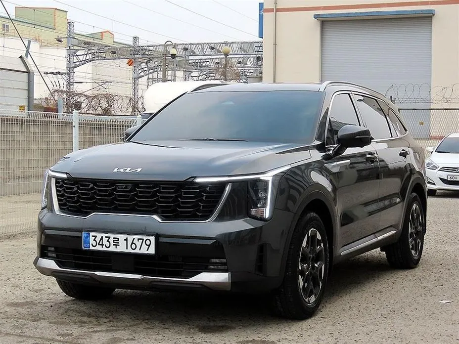 Kia Sorento — фото 7