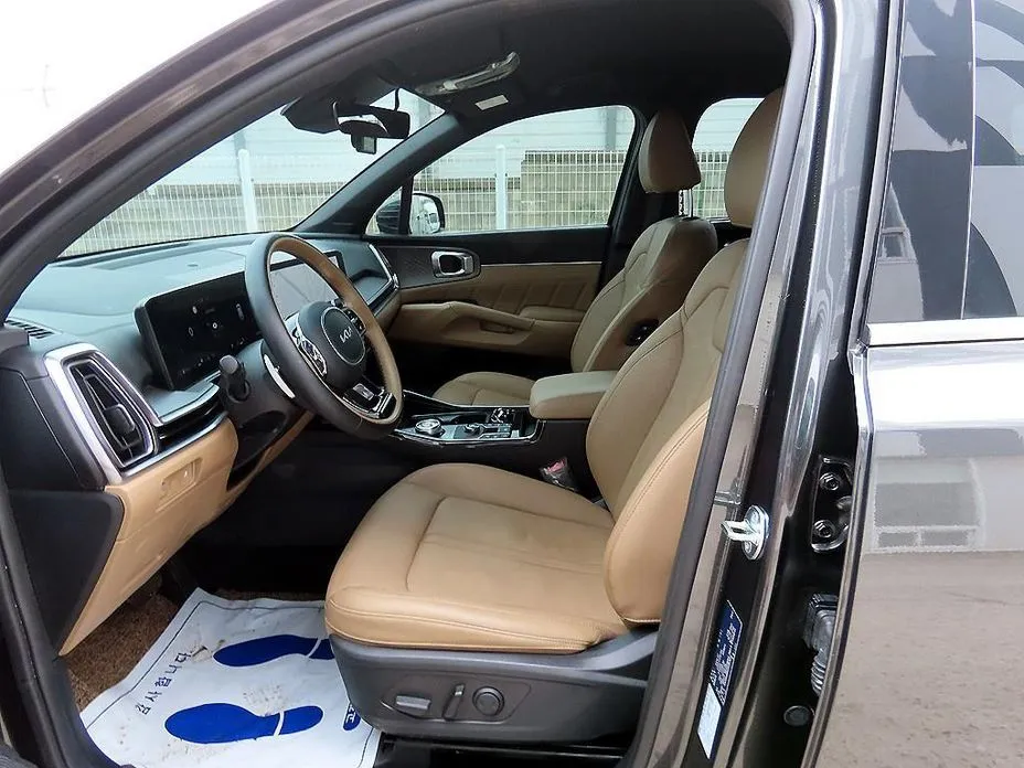 Kia Sorento — фото 8
