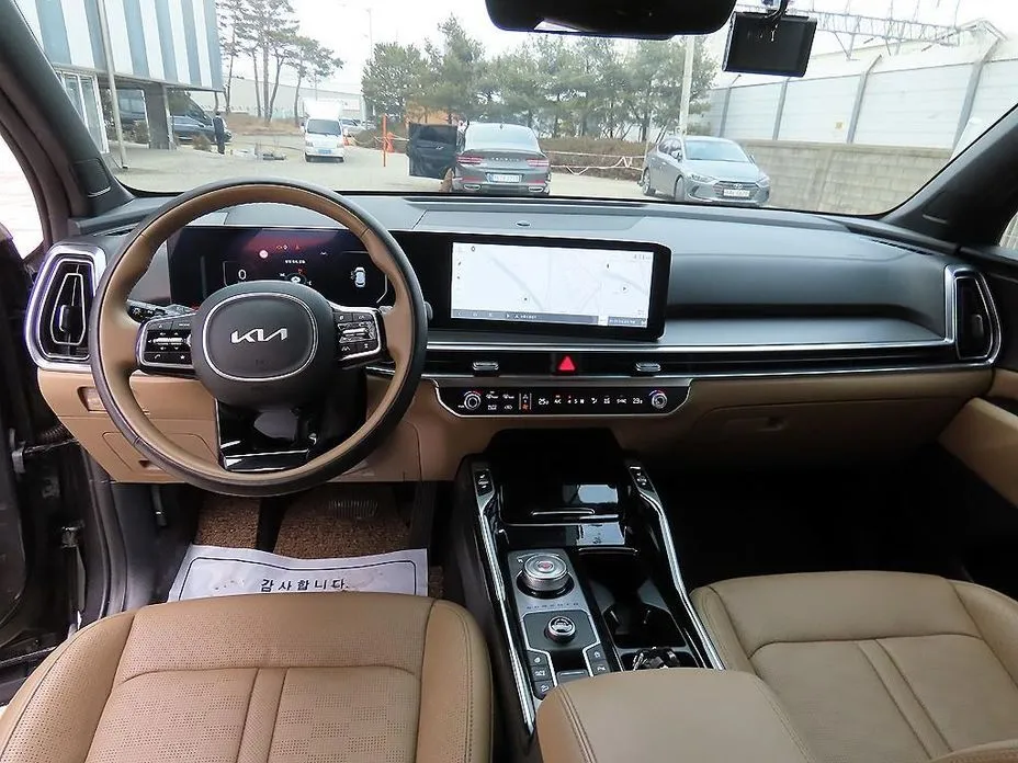 Kia Sorento — фото 9