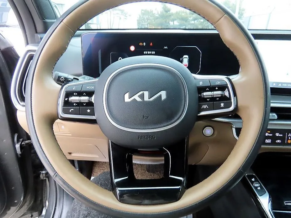 Kia Sorento — фото 6