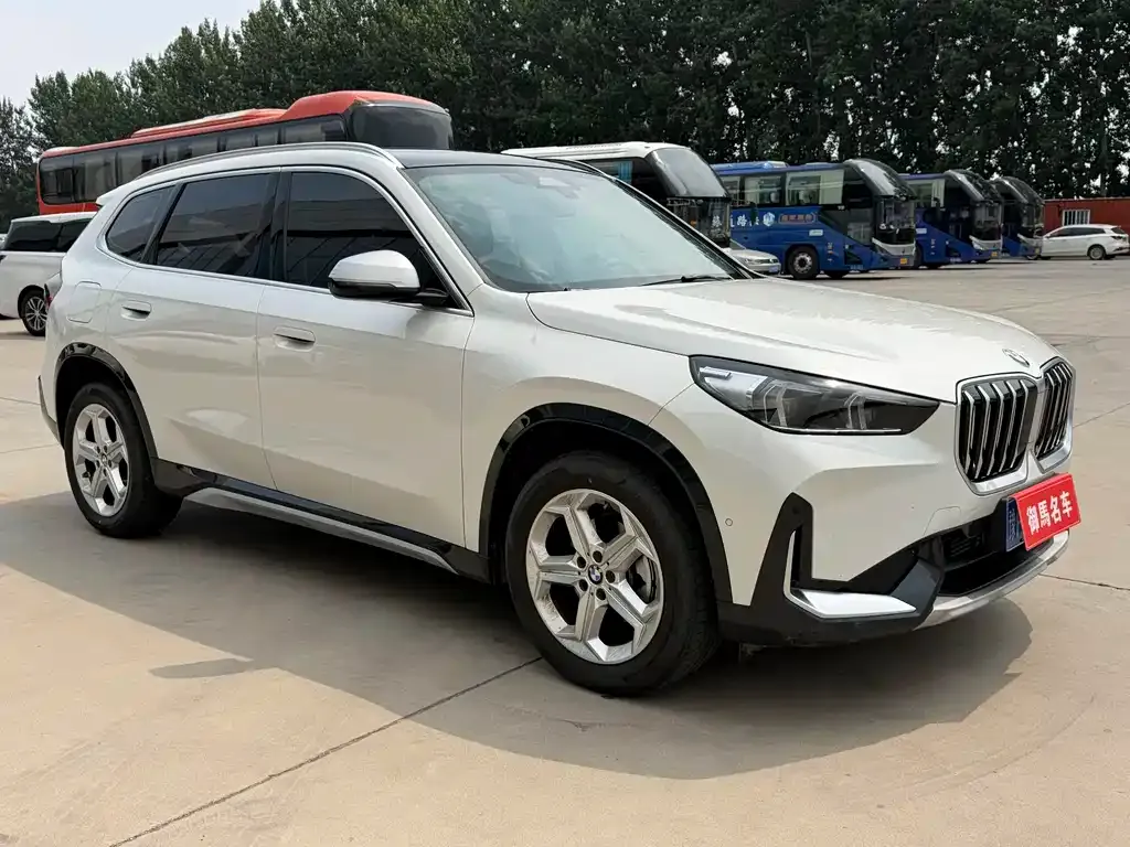 BMW X1 — фото 2