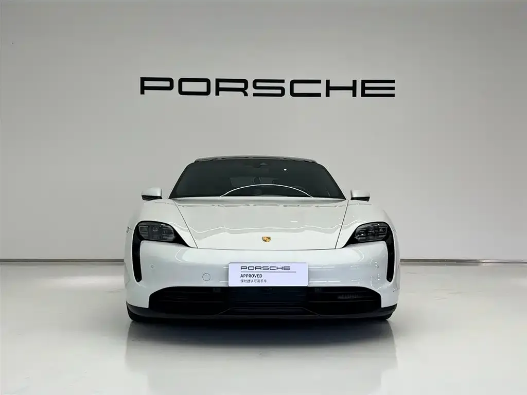 Porsche Taycan — фото 5