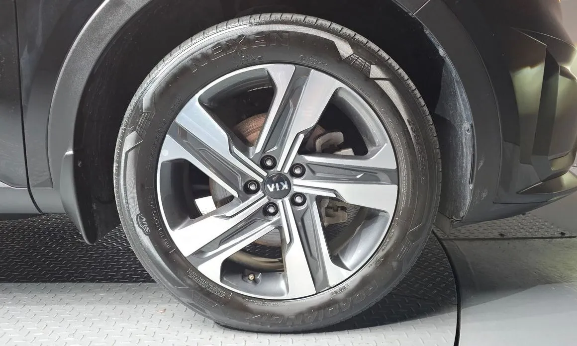 Kia Sorento — фото 8