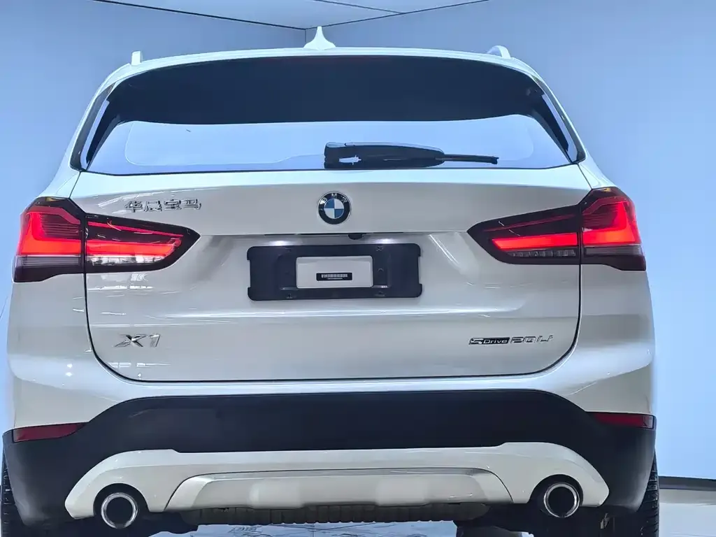 BMW X1 — фото 3
