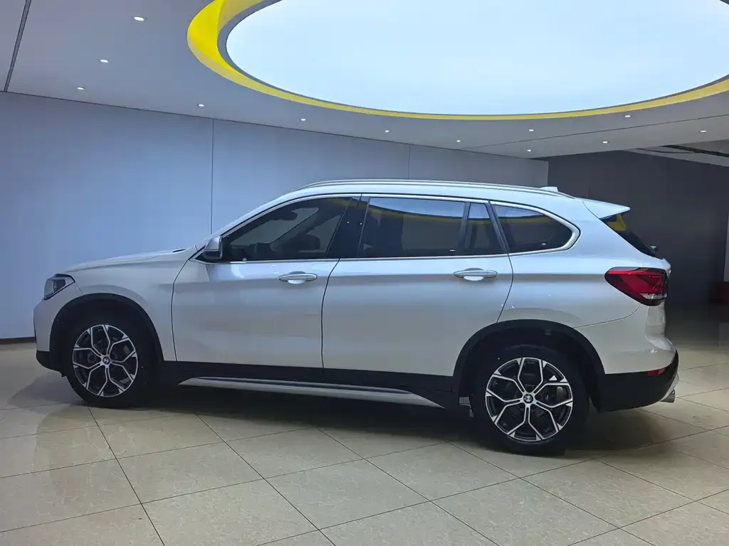 BMW X1 — фото 4
