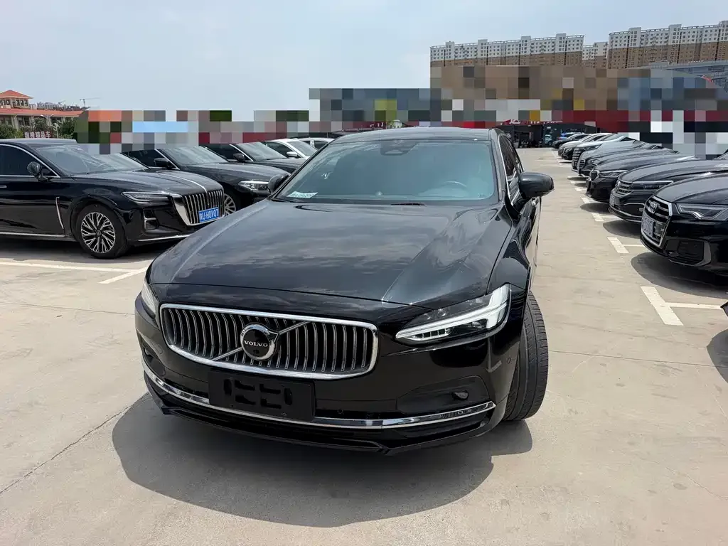 Volvo S90 — фото 1