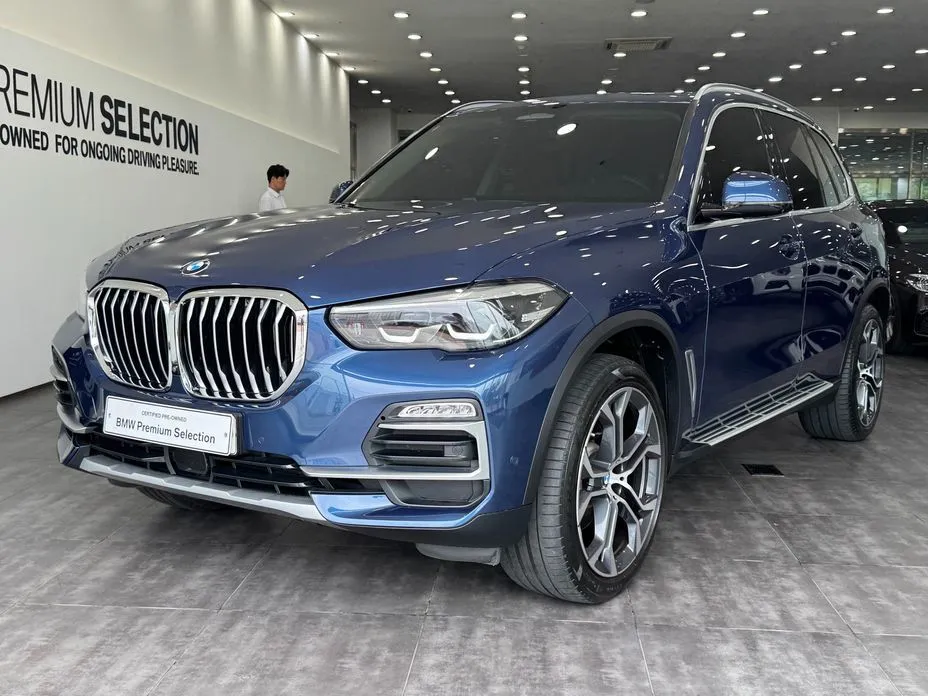 BMW X5 — фото 1