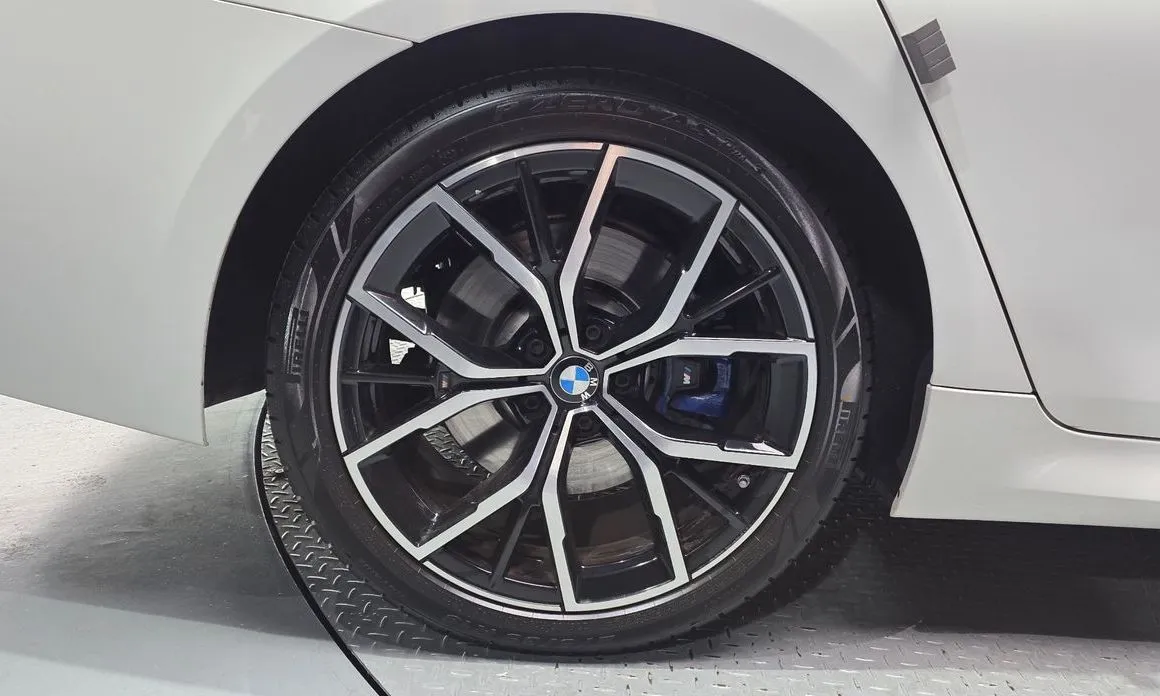 BMW 5-Series 2022 из KR, фото 4