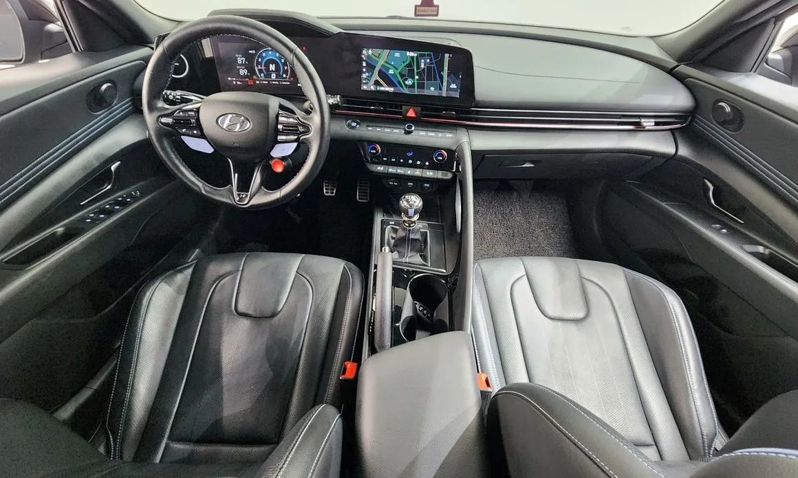 Hyundai AVANTE — фото 10