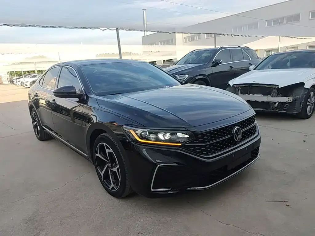 Volkswagen Passat — фото 6