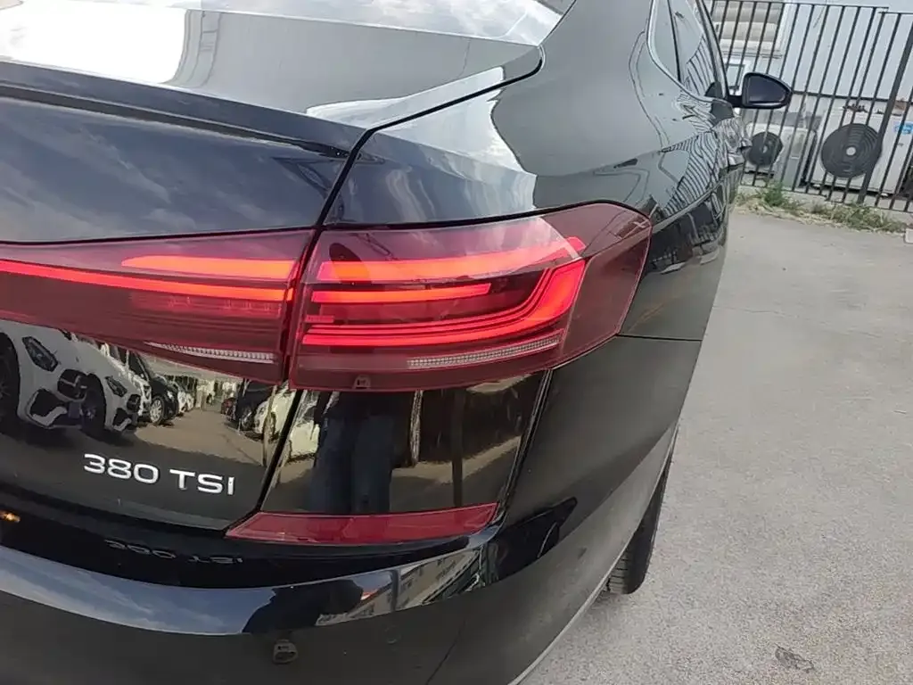 Volkswagen Passat — фото 4