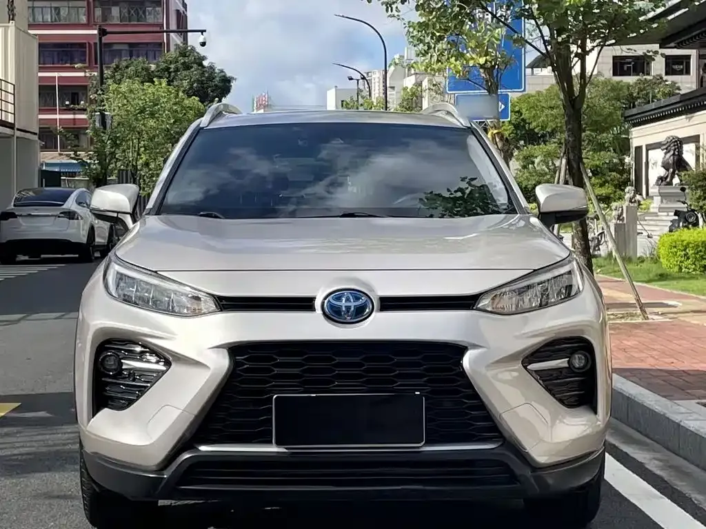 Toyota Wildlander — фото 4