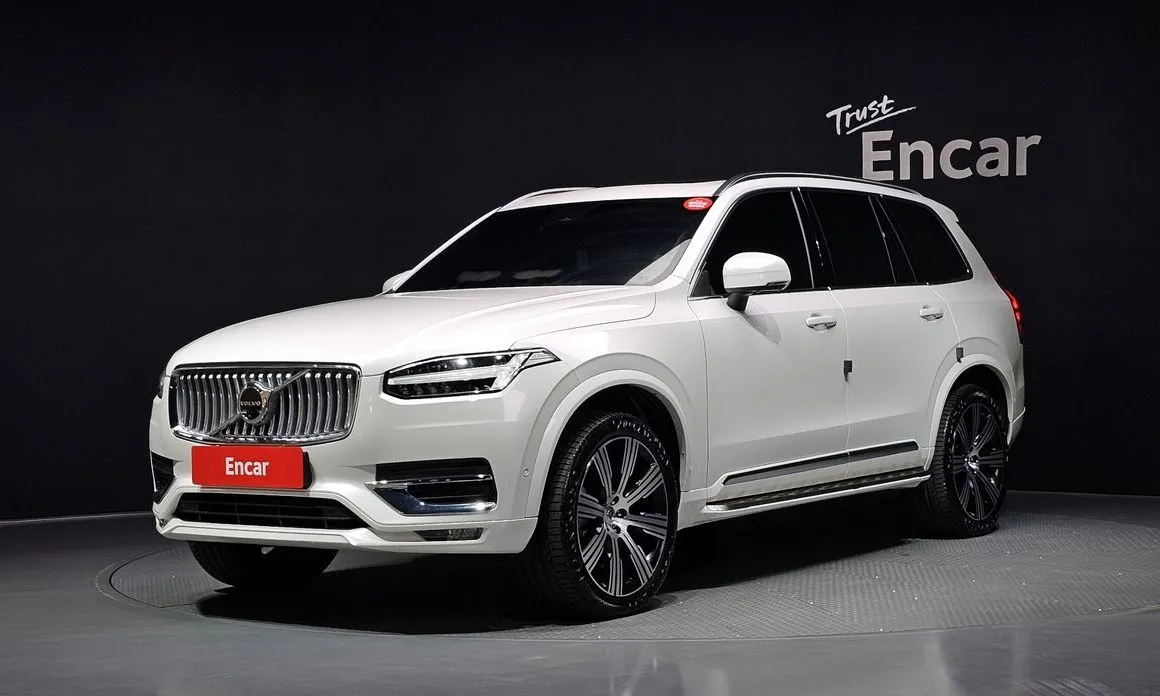 Volvo XC90 — фото 1
