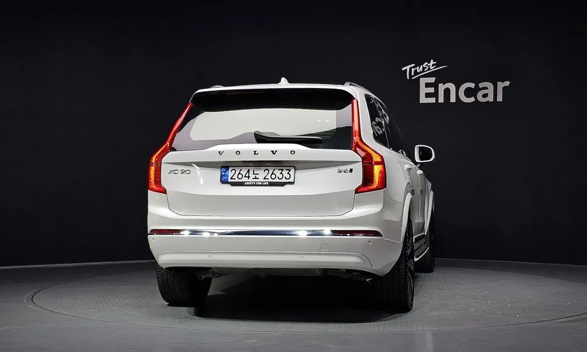 Volvo XC90 — фото 7