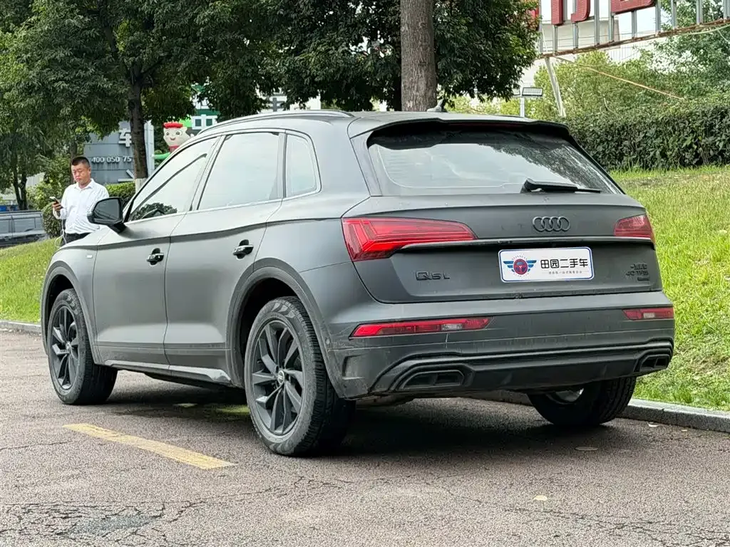 Audi Q5L — фото 7