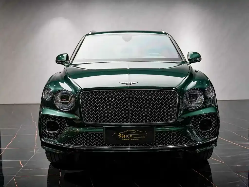 Bentley Bentayga — фото 1