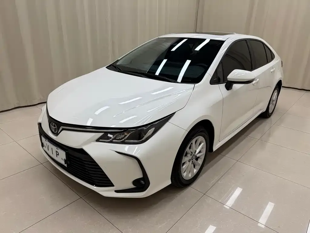 Toyota Corolla — фото 1