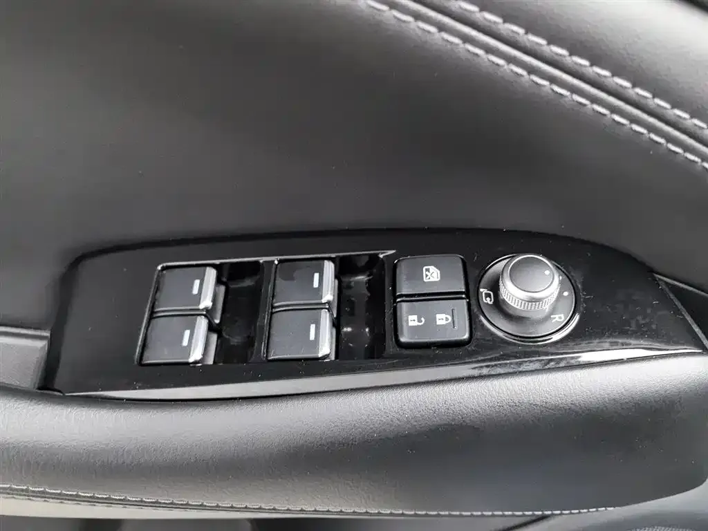 Mazda Atenza — фото 3