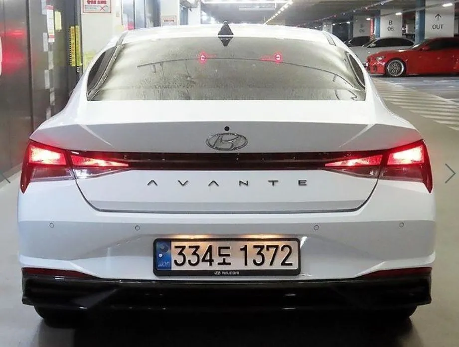 Hyundai AVANTE — фото 3