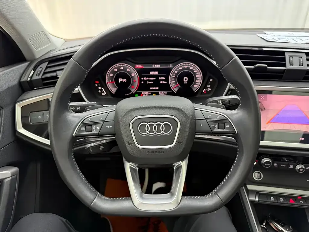 Audi Q3 — фото 4