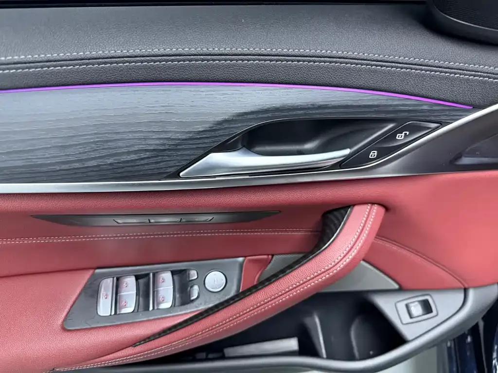 BMW 5 Series — фото 10