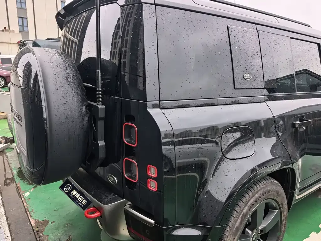 Land Rover Defender — фото 2