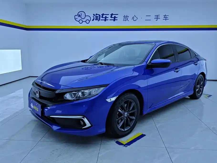 Honda Civic — фото 1