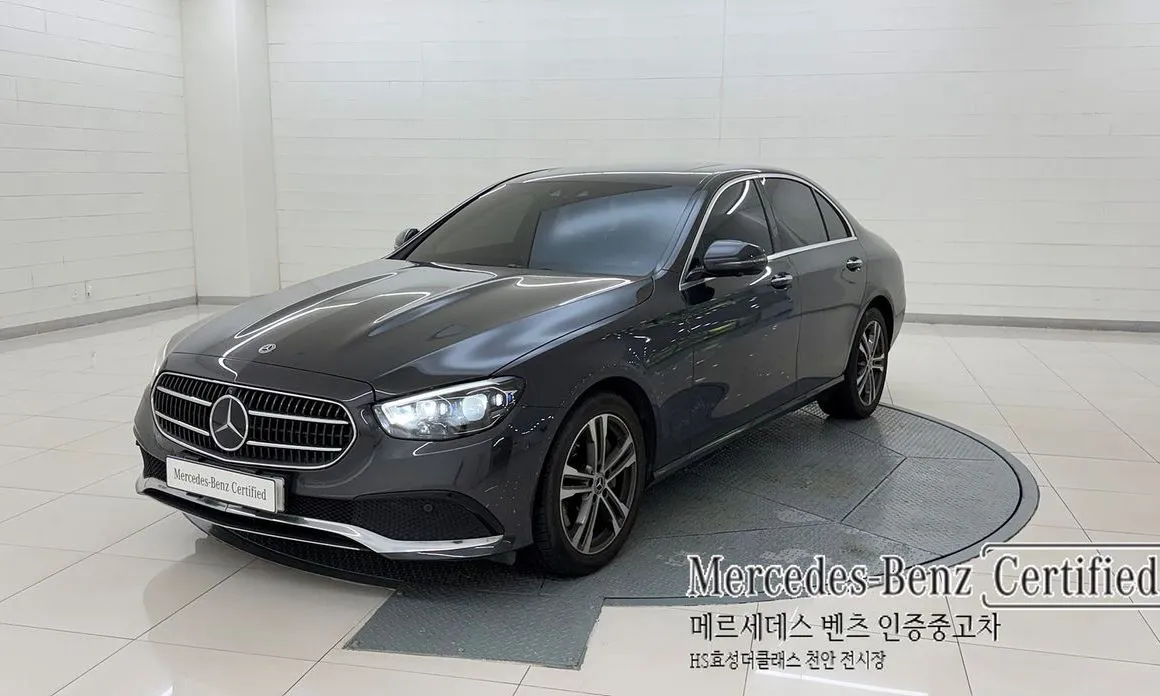 Mercedes-Benz E-Class E350 4MATIC Avantgarde 1