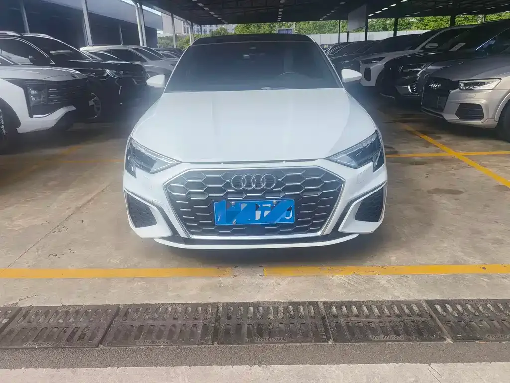 Audi A3 2022 из CN, фото 4