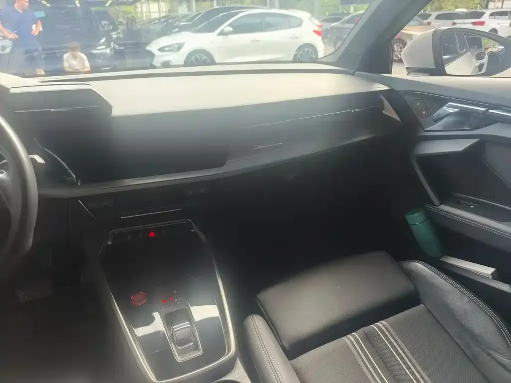 Audi A3 2022 из CN, фото 2