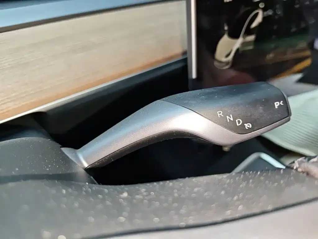 Tesla Model 3 — фото 6
