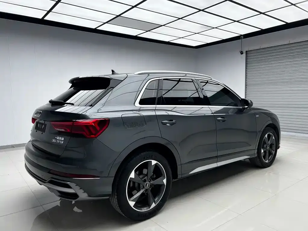 Audi Q3 — фото 4