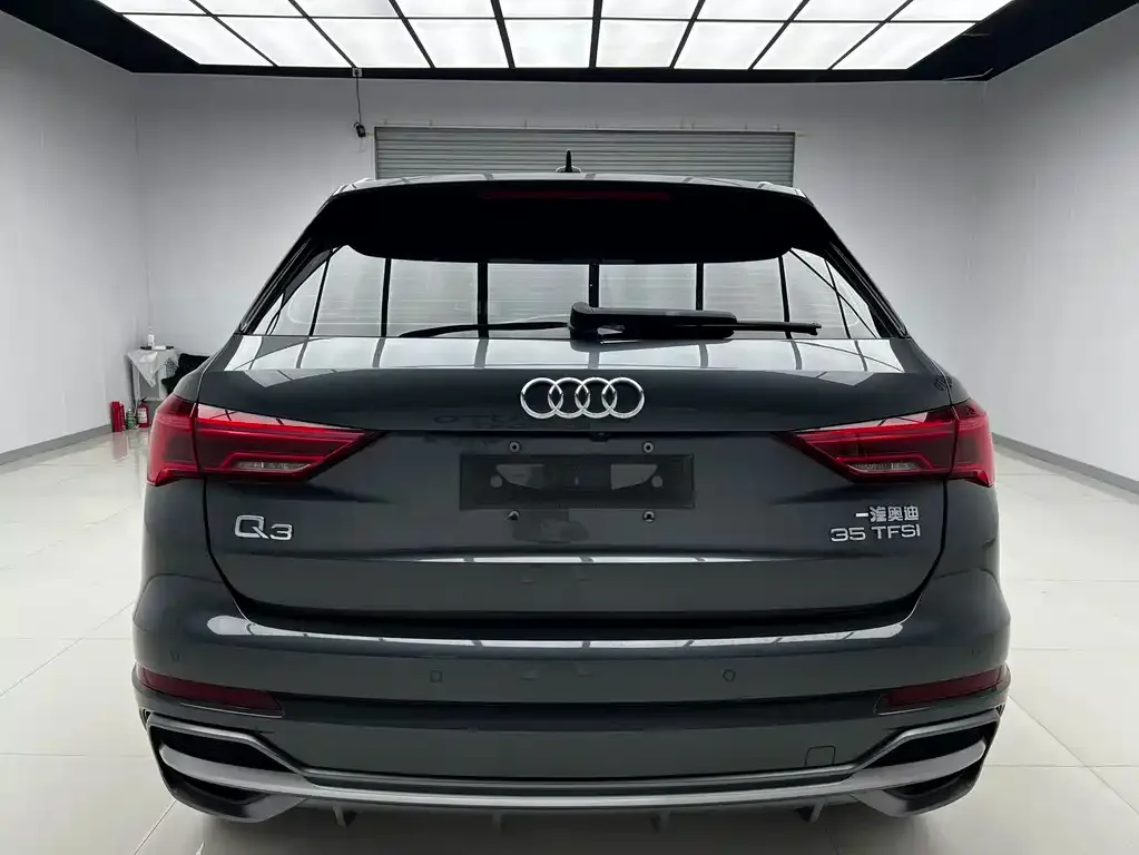 Audi Q3 — фото 9