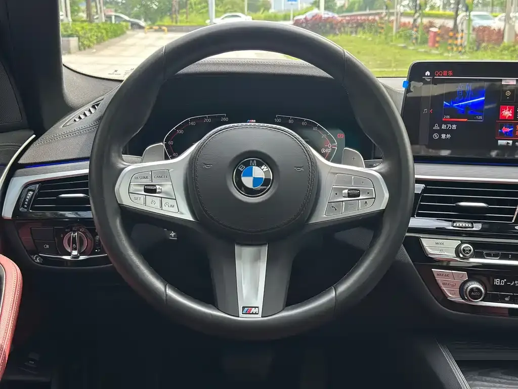 BMW 5 Series — фото 2