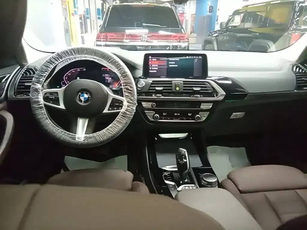 BMW X3 — фото 9
