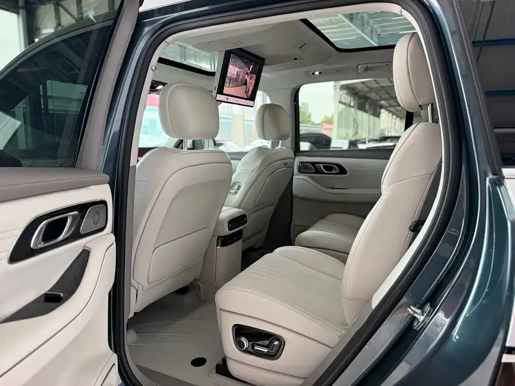 Geely Galaxy M9 — фото 8