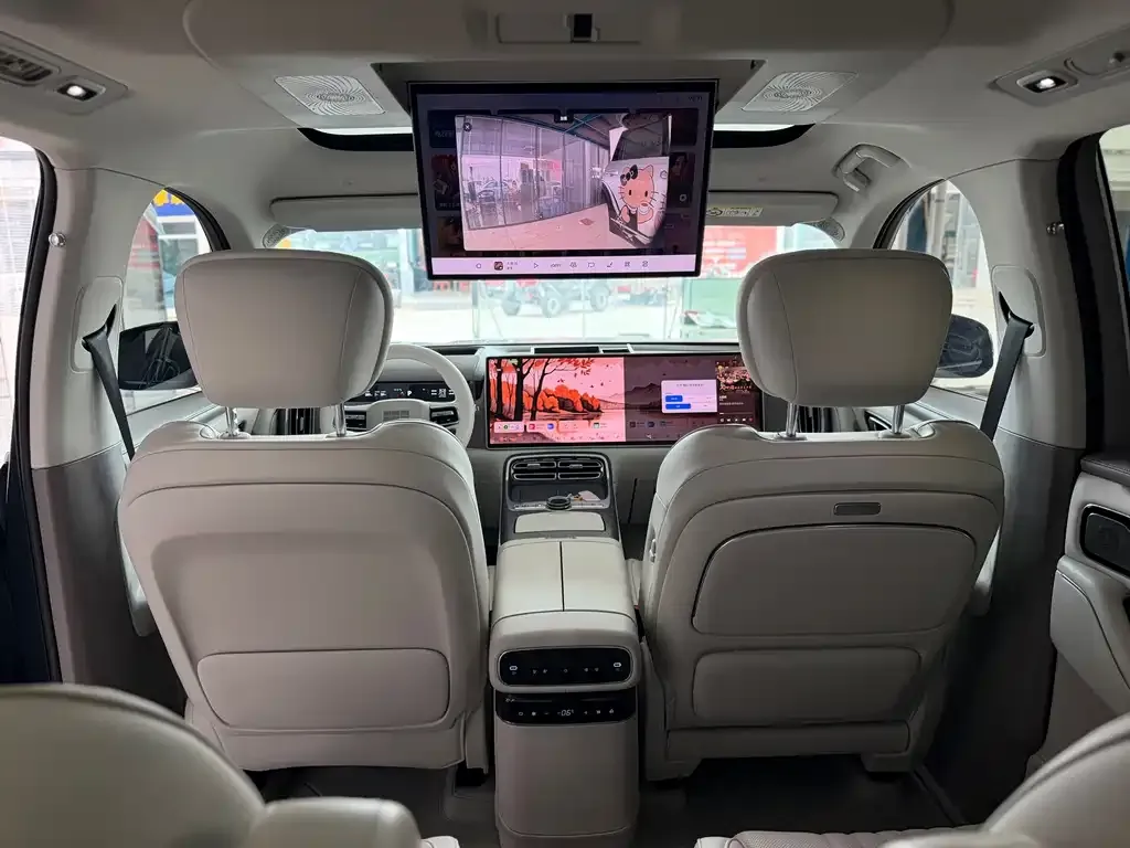 Geely Galaxy M9 — фото 7