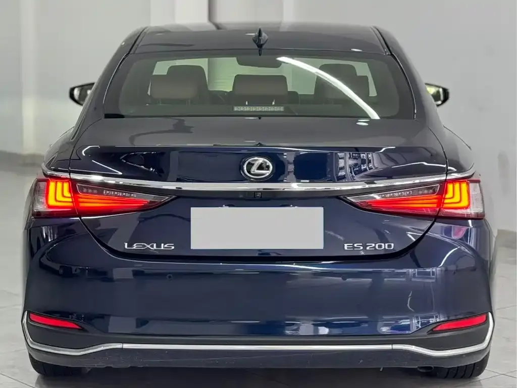 Lexus ES — фото 9