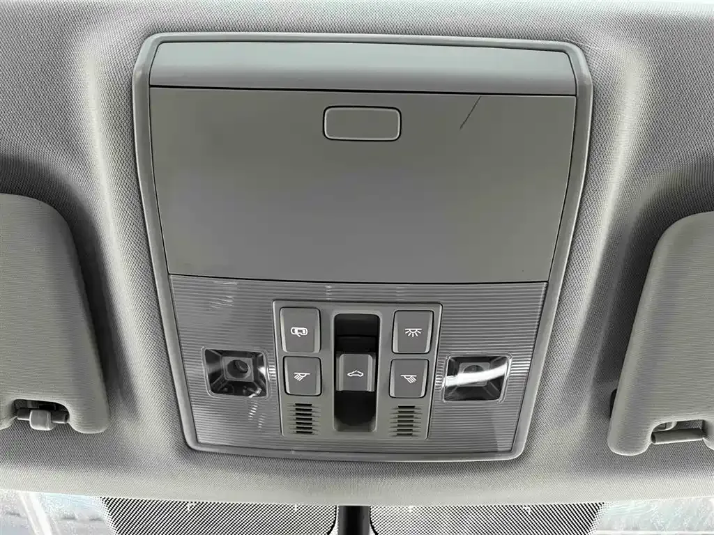 Skoda Superb — фото 10