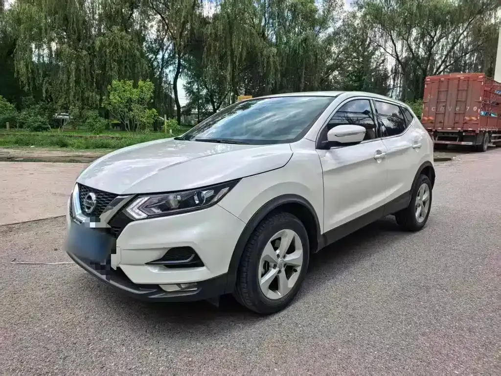 Nissan Qashqai — фото 9
