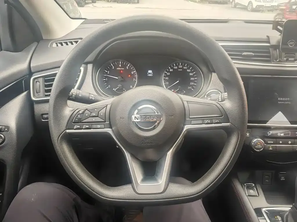 Nissan Qashqai — фото 2