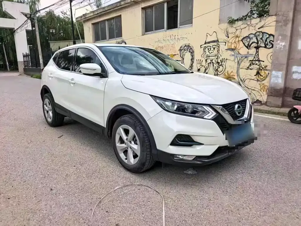Nissan Qashqai — фото 7