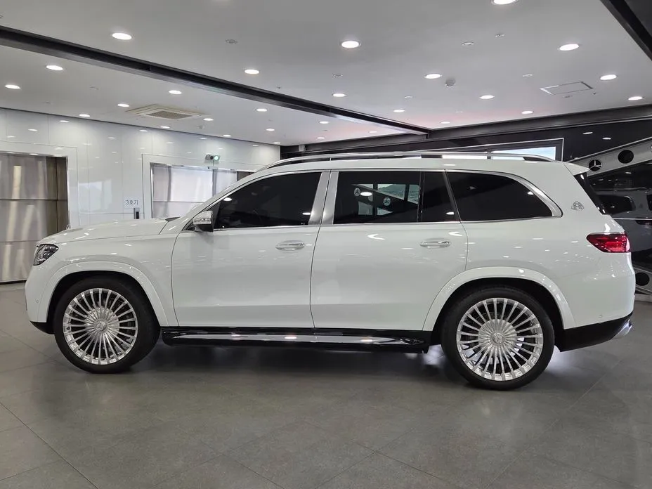 Mercedes-Benz GLS-Class — фото 6