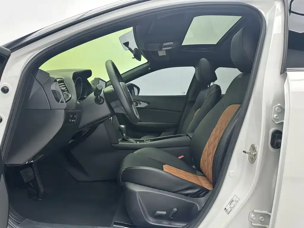 Mazda CX-4 — фото 9