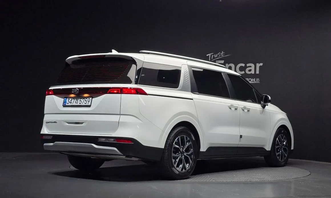 Kia Carnival — фото 2