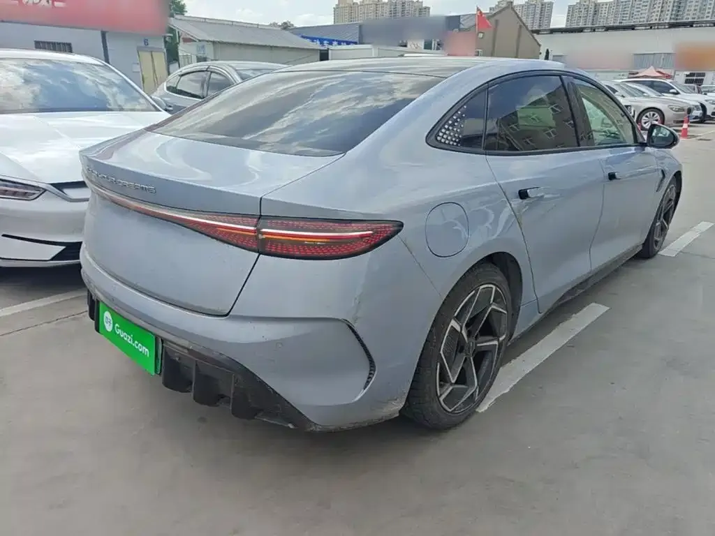 BYD Seal — фото 6